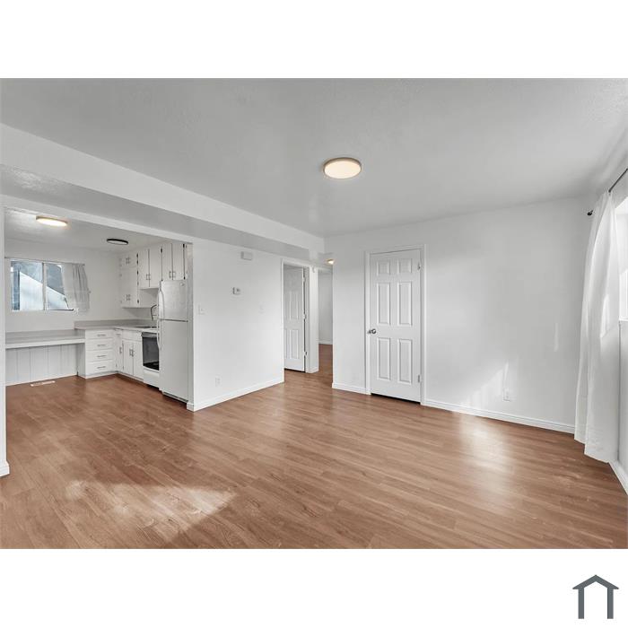 485 W Main St