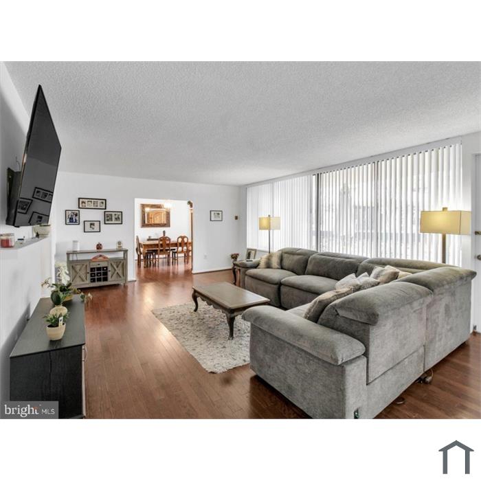 3701 S George Mason Dr
