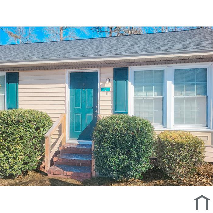 7 Fox Hill Dr