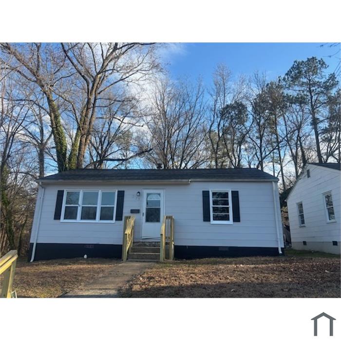 223 N Elm Ave