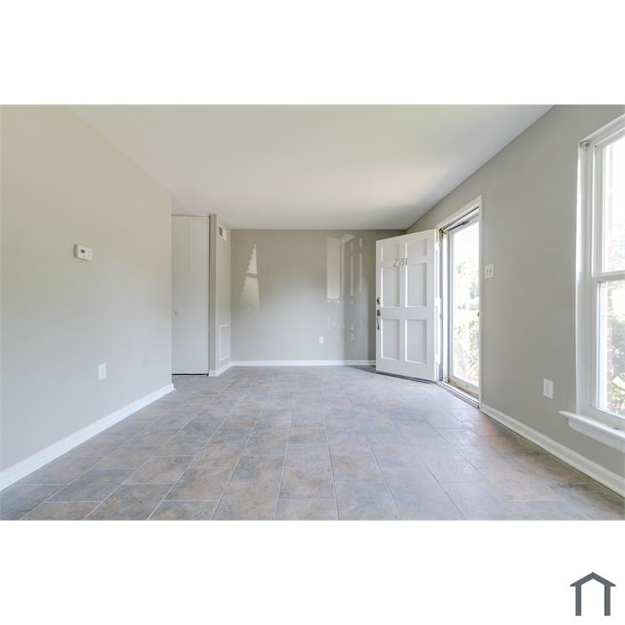 2151 Binford Ln