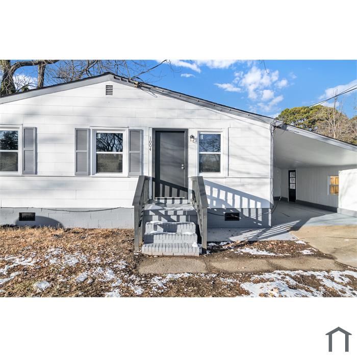 1004 E Russell Ct