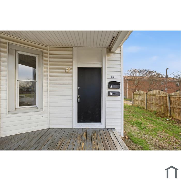 36 Cedar Ave