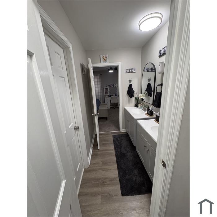 400 Advocate Ct