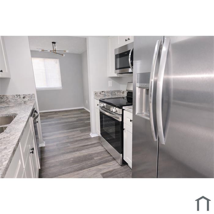 390 Jury Ln