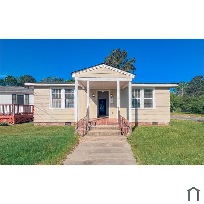 302 Elm St
