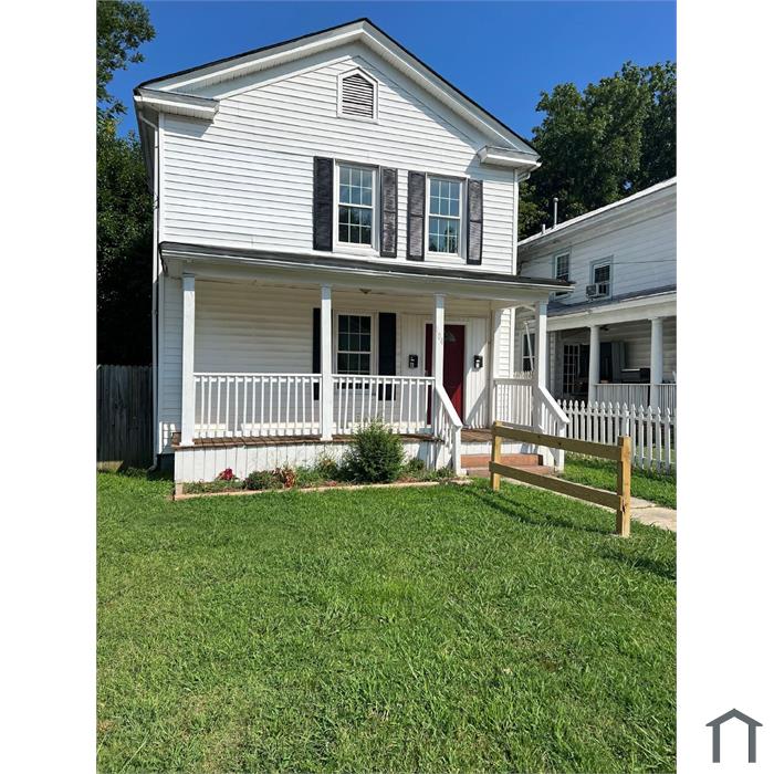 104 Lee Ave