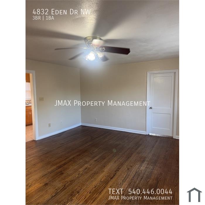 4832 Eden Dr NW