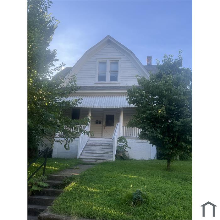 1011 Ferdinand Ave SW