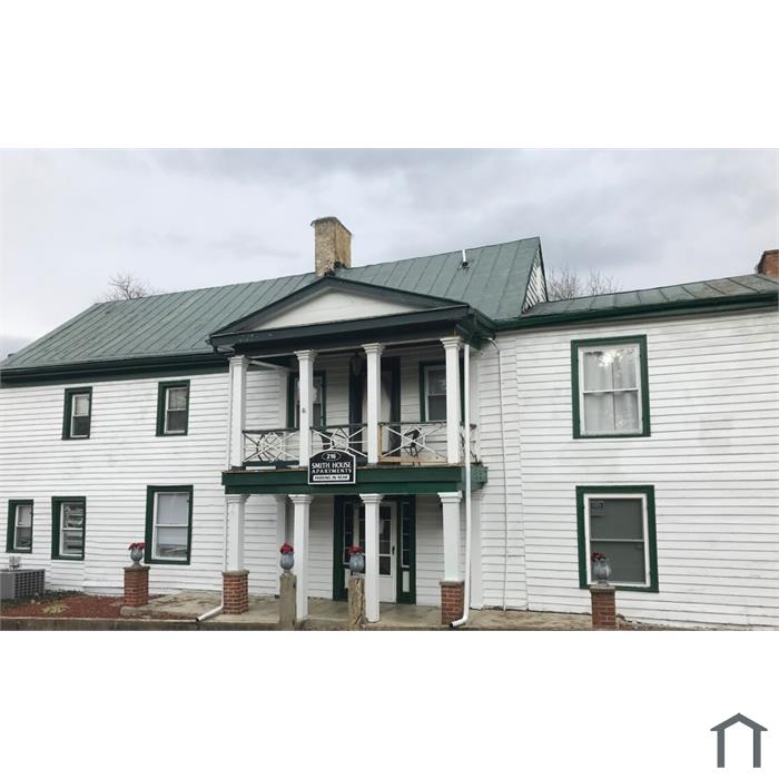 216 E Main St