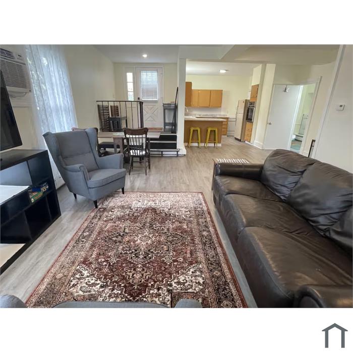 140 N Main St