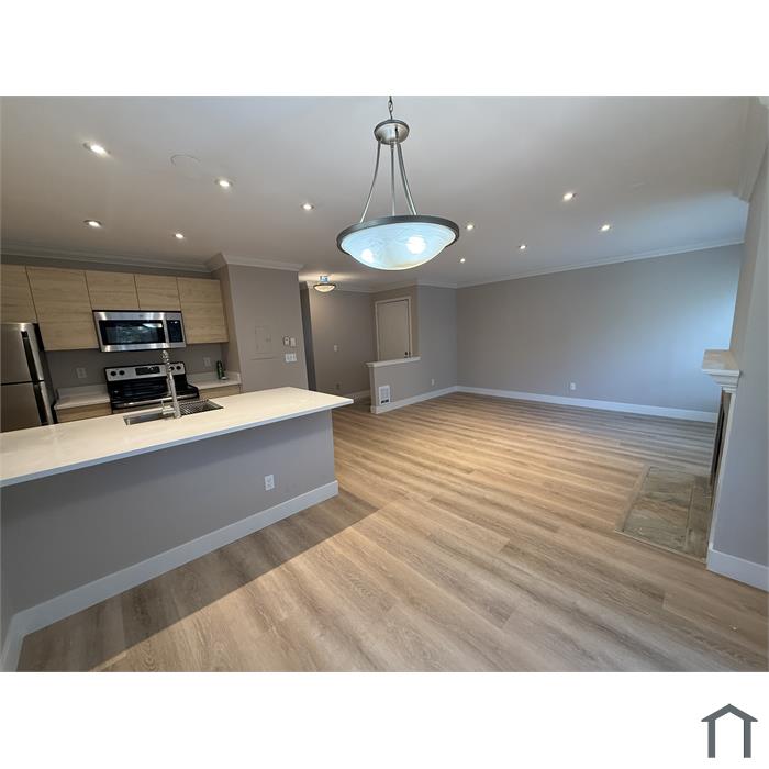 31500 33rd Pl SW