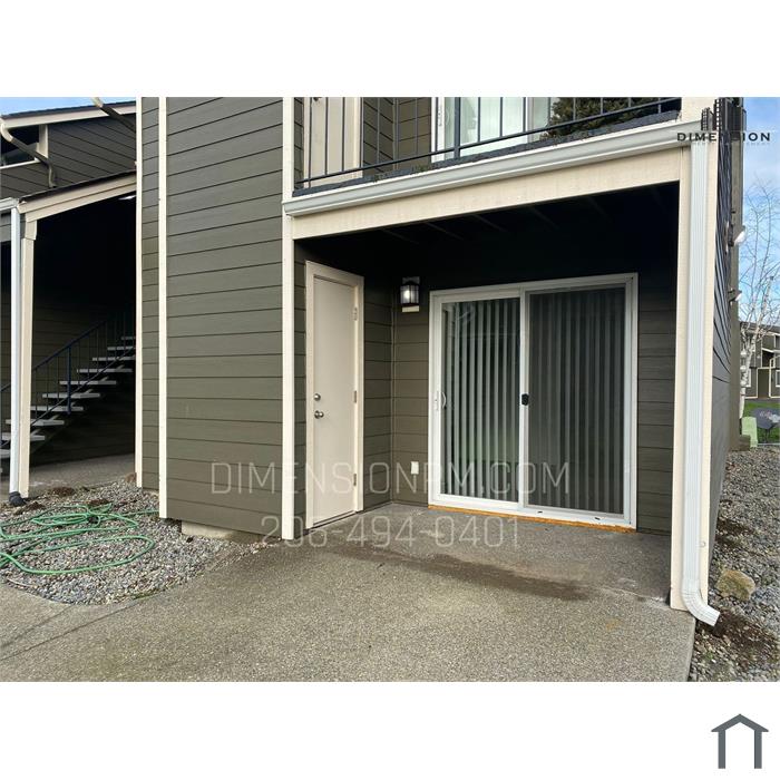 102 Tacoma Blvd S