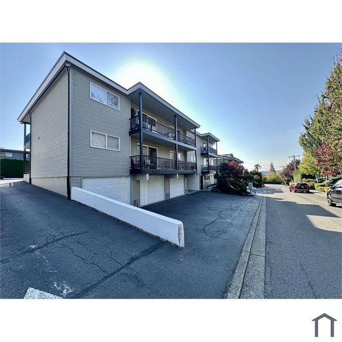 Le Claire Apartments