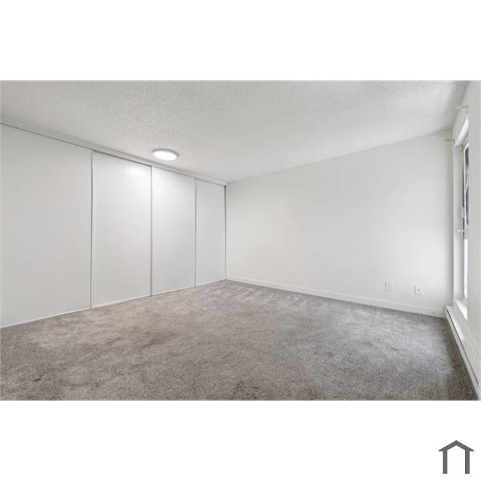 Foster Creek Apartments
