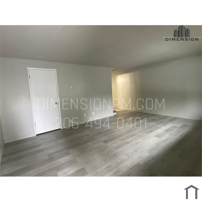 305 Pattison St NE