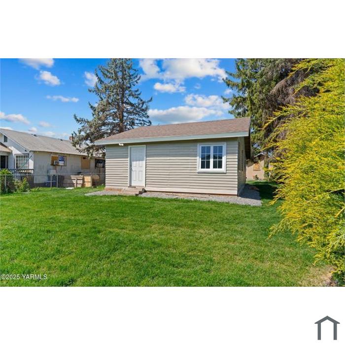 810 S 6th Ave