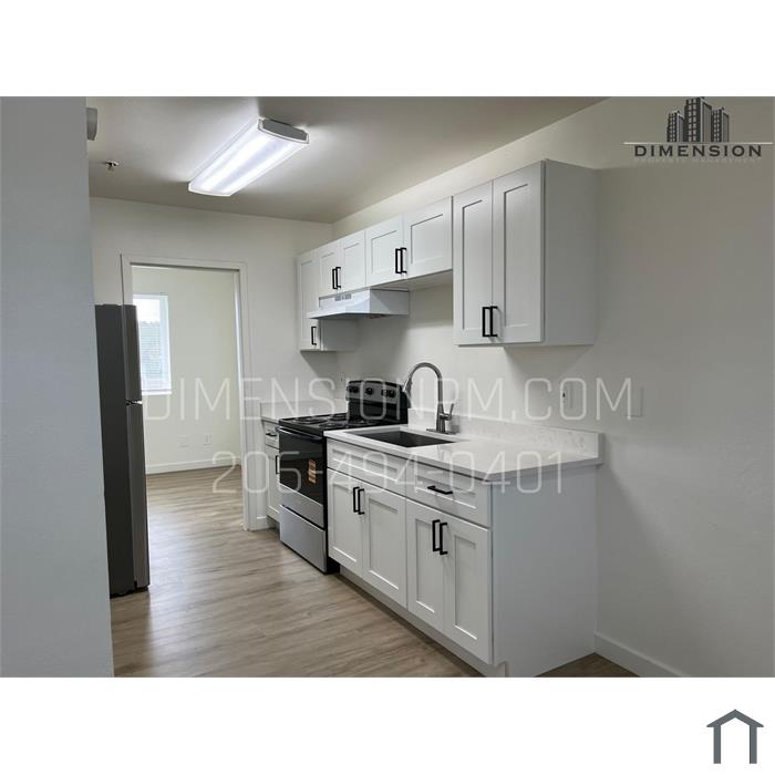 2502 Fruitvale Blvd