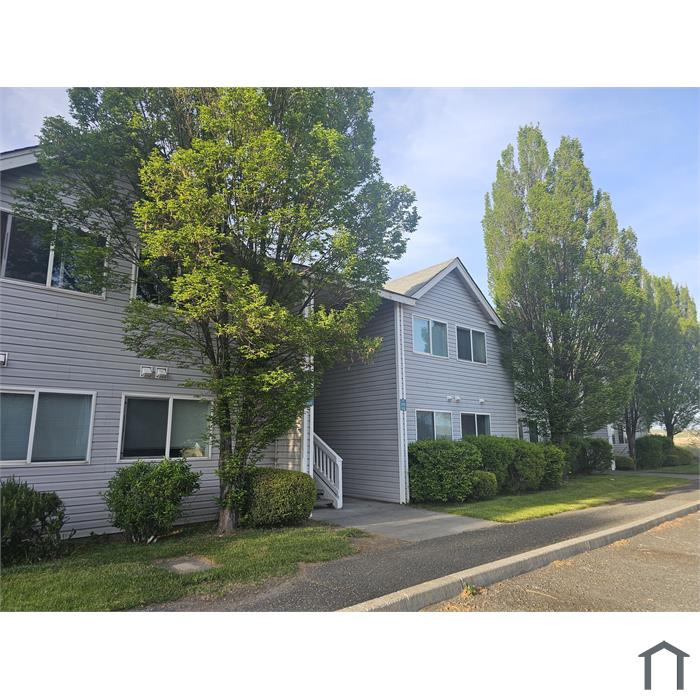 Pioneer Park Apartments