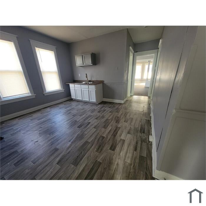 106 W Keefe Ave