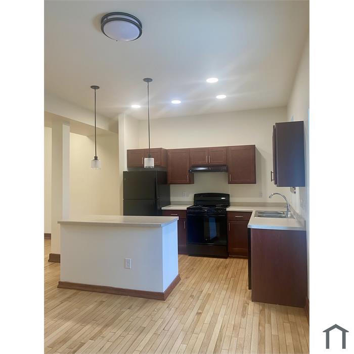 1495 S Layton Blvd