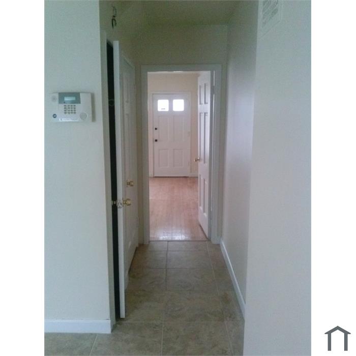 3702 W Capitol Dr