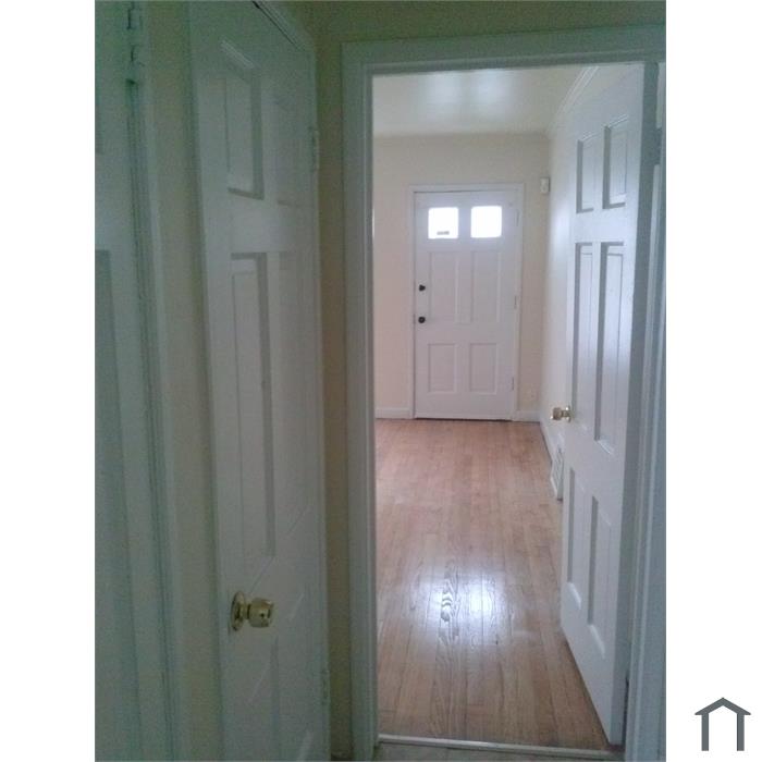 3702 W Capitol Dr