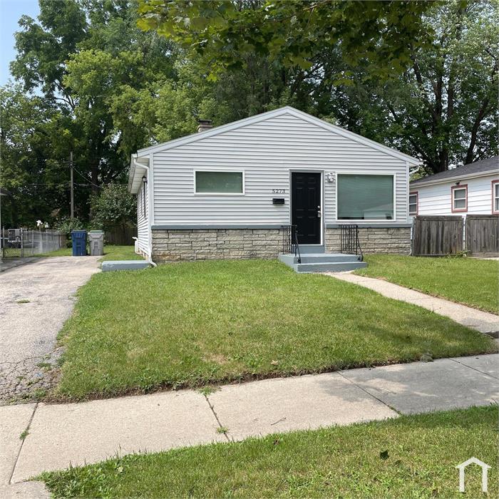 5273 North 65th Street 53218  858872 - 858872