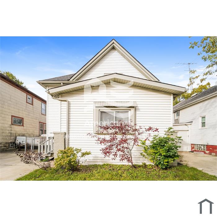 1836 Superior Street, 53402; #867311 - 867311